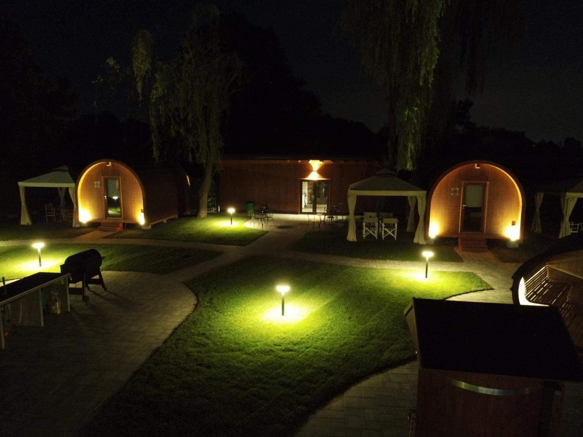 Vicolungo Glamour Lodge & Spa - Free Spa Hot Tub E Sauna Экстерьер фото